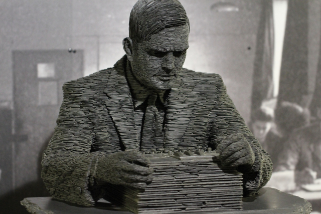 Alan-Turing (1).jpg